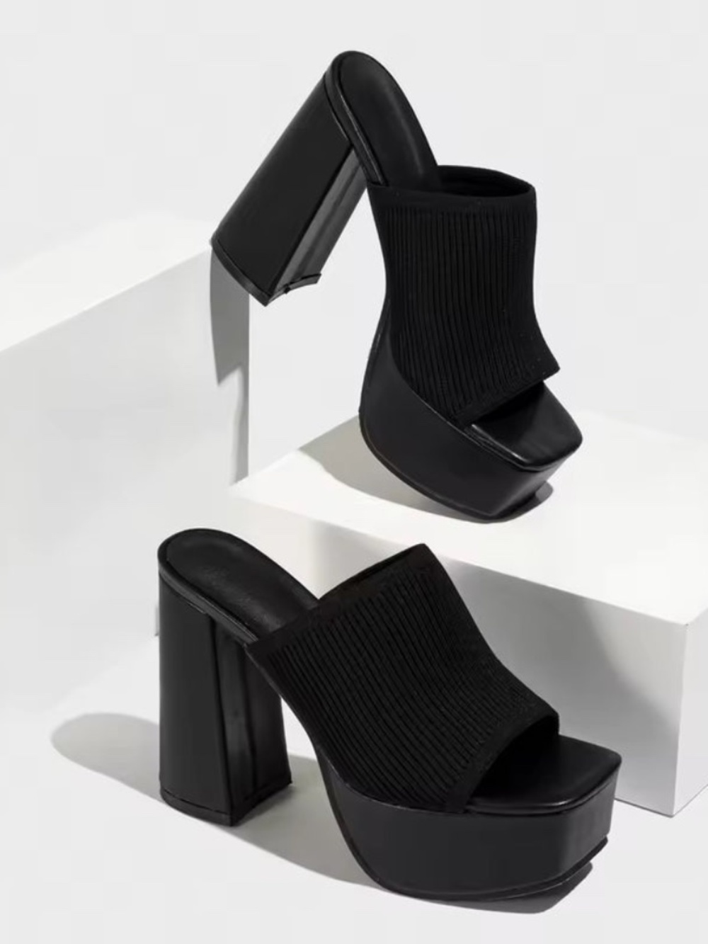 RIBBED KNIT SCULPTURAL BLOCK HEEL MULES PLATFORM SOLE